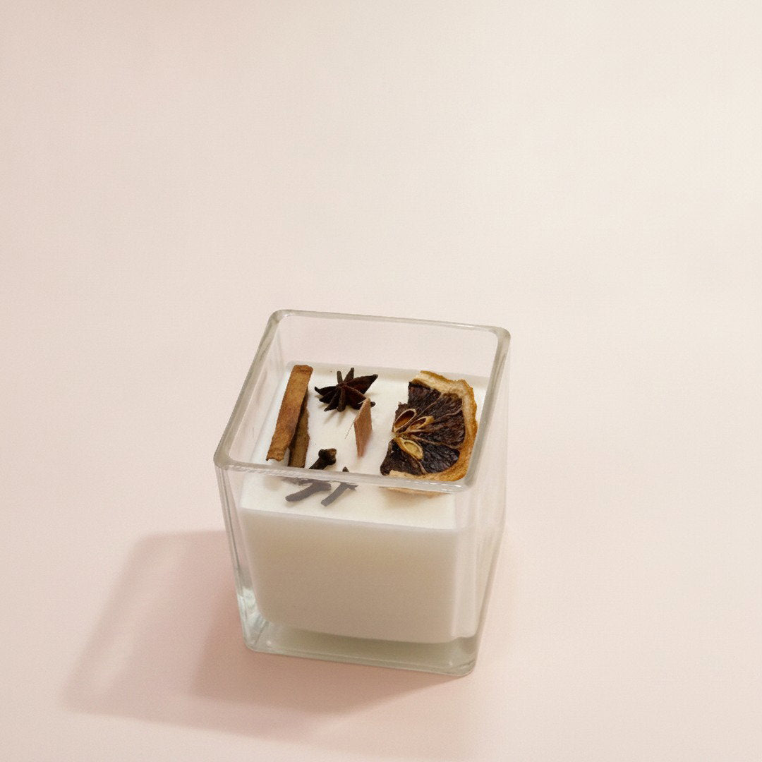 AROMA Candle