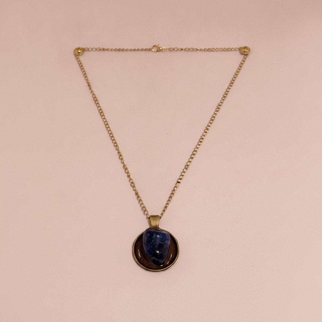 ROUND SHAPED RAINBOW QUARTZ Necklace